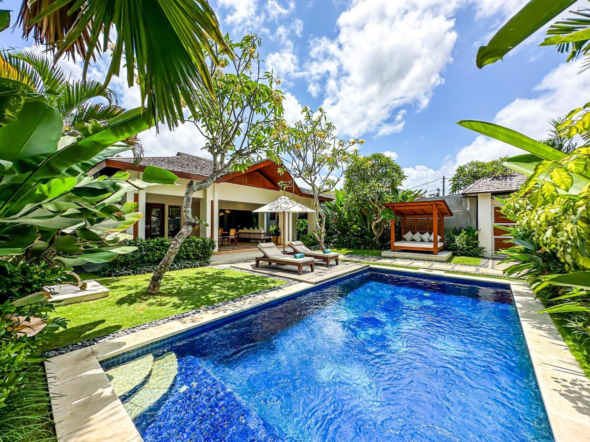 Ghana Villa Seminyak By Pramana Villas Bagian luar foto