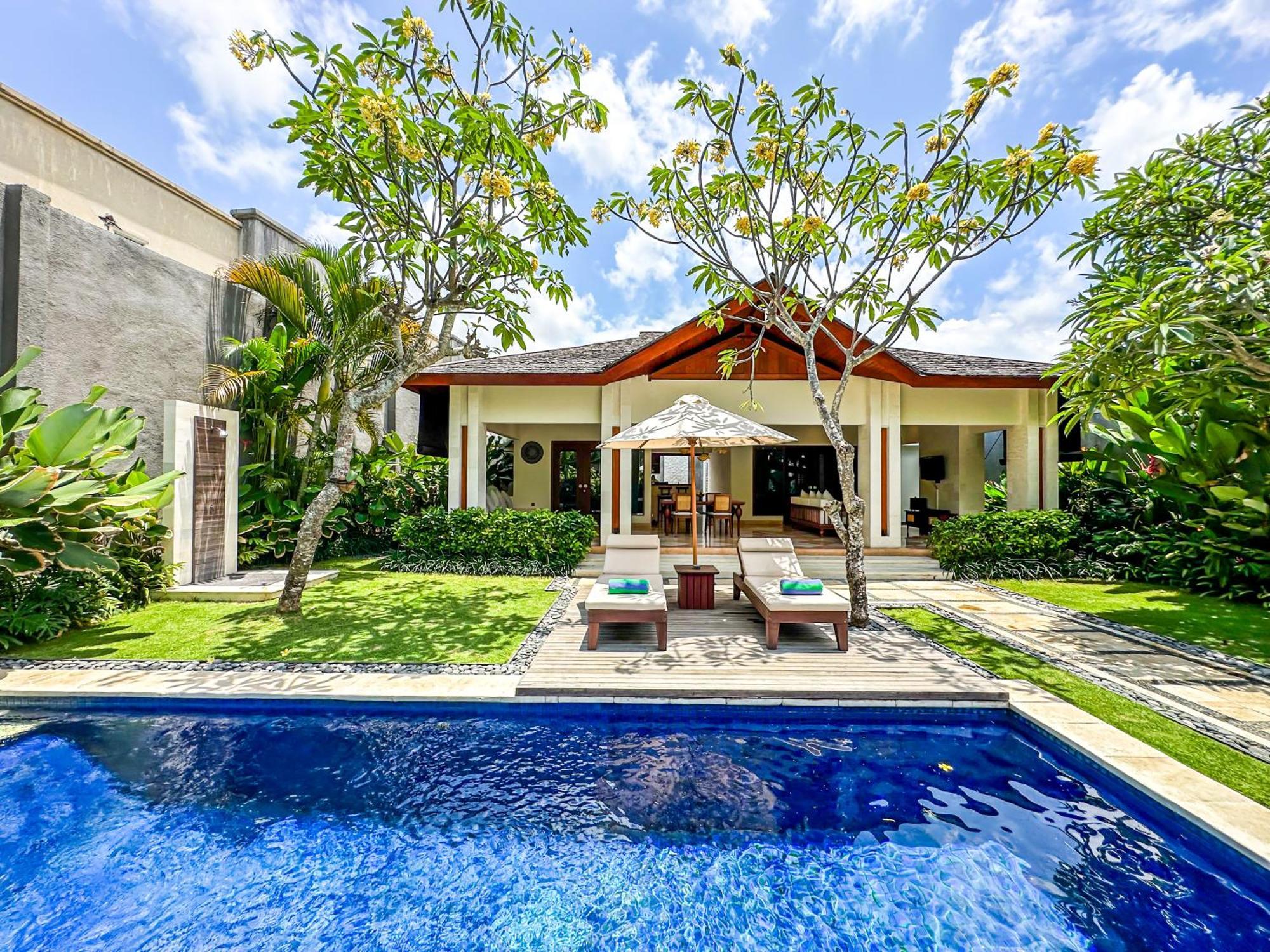 Ghana Villa Seminyak By Pramana Villas Bagian luar foto
